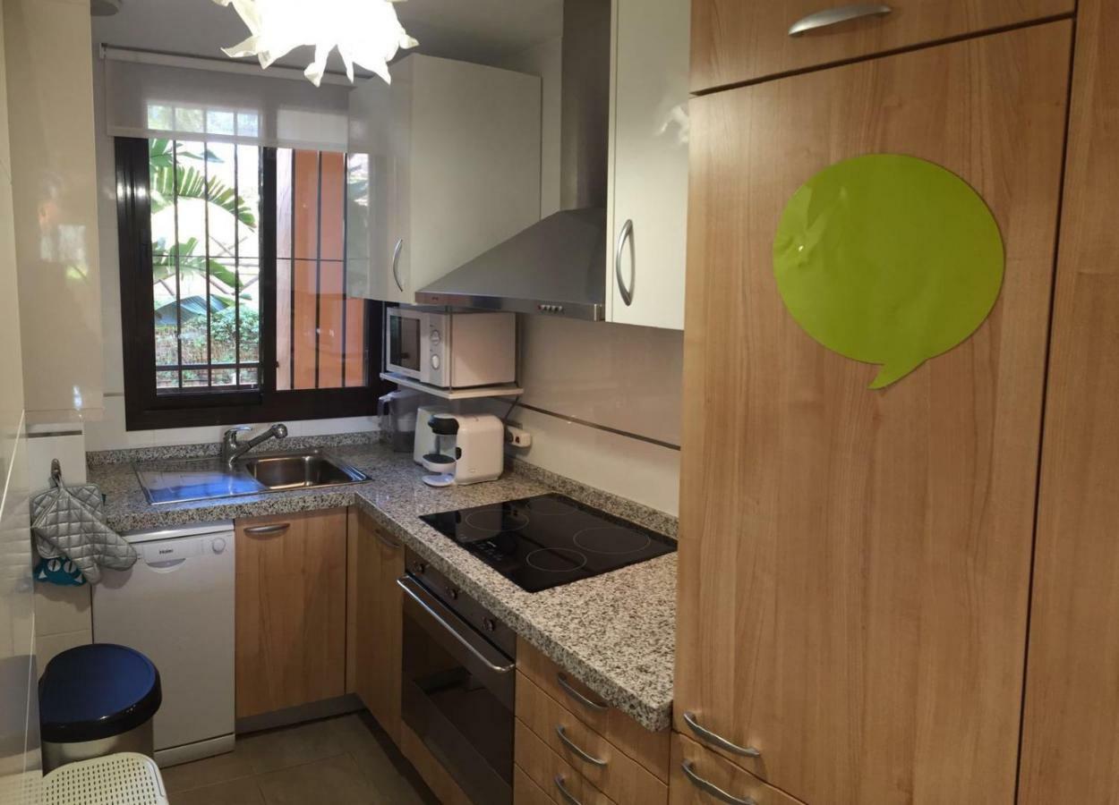 Modern Ground Floor Calanova Golf Apartment 라칼라데미야스 외부 사진