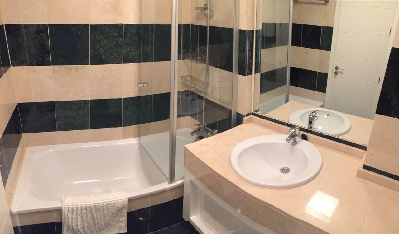 Modern Ground Floor Calanova Golf Apartment 라칼라데미야스 외부 사진