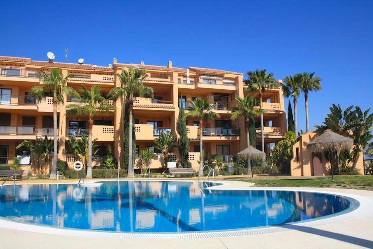 Modern Ground Floor Calanova Golf Apartment 라칼라데미야스 외부 사진